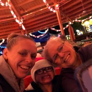 Meet your Posher, Hiliary